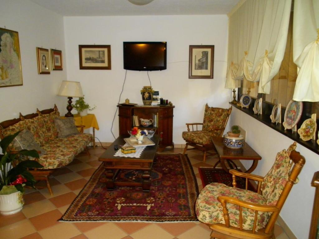 Affittacamere Lago Rotondo Mezzana  Exterior foto